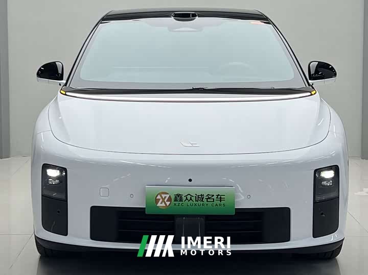 Li Auto i6 Four-Wheel Drive Standard Edition - ავტომობილი ჩინეთიდან