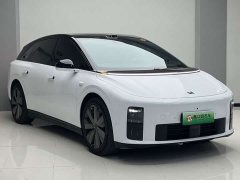 Li Auto i6 Four-Wheel Drive Standard Edition - ფოტო 2