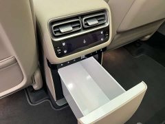 Li Auto i6 Four-Wheel Drive Standard Edition - ფოტო 6