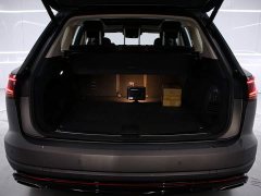 Volkswagen Touareg 2023 3.0TSI Sharp Enjoy Volcanic Rock Painted Sport Edition - ფოტო 17