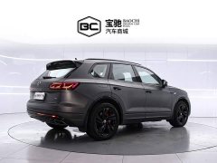 Volkswagen Touareg 2023 3.0TSI Sharp Enjoy Volcanic Rock Painted Sport Edition - ფოტო 3
