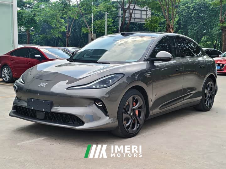 IM Motors Zhiji LS6 Long Range Lingxi Smart Enjoy Edition
