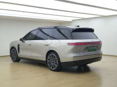NIO ES8 Six-Seat Executive Signature Edition - ფოტო 6