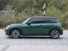 BMW MINI 2025 1.5T COOPER Classic 3-Door - ფოტო 3