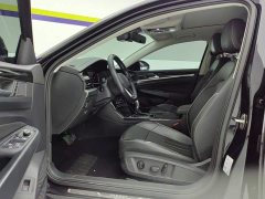 Volkswagen Passat Facelift 330TSI Starry Sky Elite - ფოტო 9