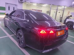 Mercedes-Benz E-Class New Energy E 350 e L Plug-in Hybrid Sport Sedan - ფოტო 5