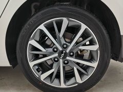 Kia K3 2021 Facelift 1.5L CVT Fashion Edition - ფოტო 15