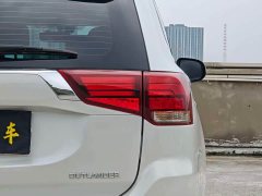 Mitsubishi Outlander 2020 2.0L FWD Comfort 5-Seater - ფოტო 14