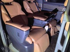 Toyota Vellfire Crown Hybrid 2.5L Executive Premier Edition - ფოტო 2