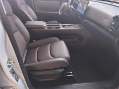 Wuling Starlight 560 New Energy Plug-in Hybrid 125km Luxury - ფოტო 8