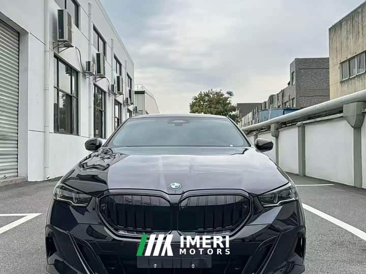 BMW 5 Series 530Li Premier M Sport Package - ავტომობილი ჩინეთიდან