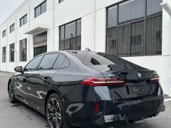 BMW 5 Series 530Li Premier M Sport Package - ფოტო 4
