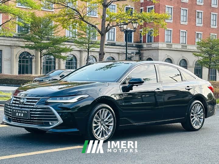 Toyota Avalon Hybrid 2.0L Luxury