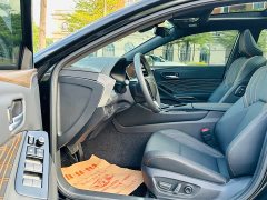 Toyota Avalon 2024 Hybrid 2.0L Luxury - ფოტო 13