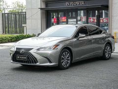 Lexus ES 2022 300h Excellence Edition - ფოტო 1