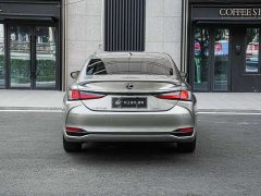 Lexus ES 2022 300h Excellence Edition - ფოტო 5