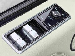 Land Rover Range Rover 3.0 L6 400PS Heritage Extended Wheelbase Classic Edition - ფოტო 8
