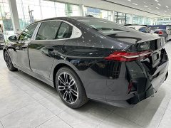 BMW 5 Series Facelift 530Li Premier M Sport Package - ფოტო 11