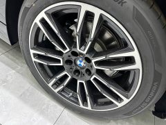 BMW 5 Series Facelift 530Li Premier M Sport Package - ფოტო 12