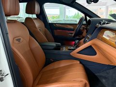 Bentley Bentayga 4.0T V8 - ფოტო 4