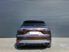 Porsche Cayenne 3.0T Platinum Edition - ფოტო 3