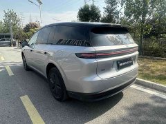 Li Auto i8 Standard Edition - ფოტო 9