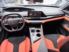 Changan UNI-V 1.5T Sport Edition - ფოტო 11