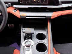 Changan UNI-V 1.5T Sport Edition - ფოტო 8