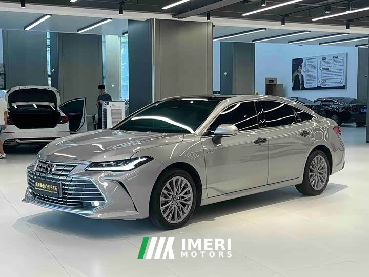 Toyota Avalon Hybrid 2.0L Luxury
