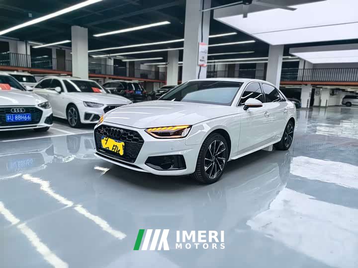 Audi A4L 40 TFSI Fashion Elegant - автомобиль из Китая