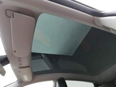 Tesla Model Y Rear-Wheel Drive - ფოტო 14