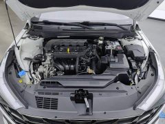 Hyundai Elantra 1.5L CVT Luxury - ფოტო 10