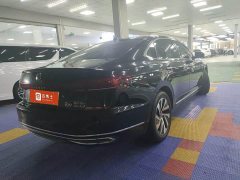 Volkswagen Passat Plug-in Hybrid 430PHEV Luxury Edition - ფოტო 8