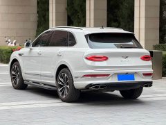 Bentley Bentayga 4.0T V8 - ფოტო 4