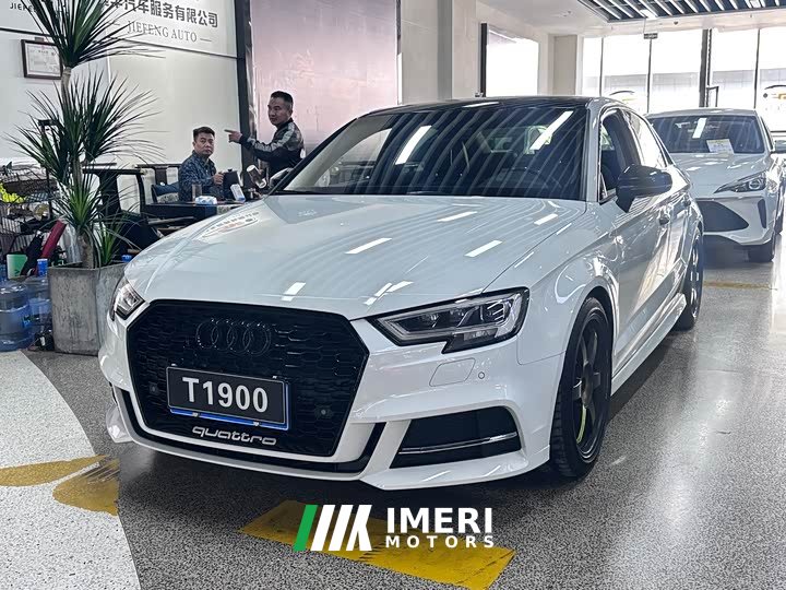 Audi A3 Limousine 35 TFSI Fashion Edition National V