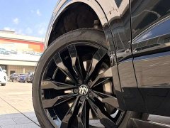 Volkswagen Touareg 3.0TSI Sharp Respect 20th Anniversary Special Edition - ფოტო 8