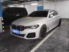BMW 5 Series 525Li M Sport Package - ფოტო 1