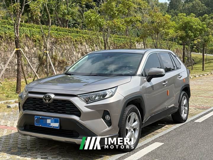 Toyota RAV4 2.0L CVTAWDPLUS Edition