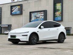 Tesla Model Y L Long Range All-Wheel Drive - ფოტო 1