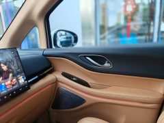 Voyah Lantu Dreamchaser 2025 PHEV AWD Luxury Kunpeng Edition - ფოტო 16