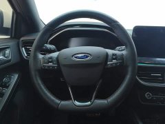 Ford Focus Sedan EcoBoost 180 Automatic ST Line - ფოტო 15
