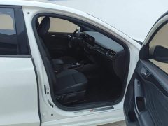 Ford Focus Sedan EcoBoost 180 Automatic ST Line - ფოტო 8