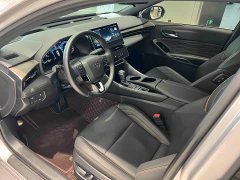 Toyota Avalon 2024 Hybrid 2.0L Luxury - ფოტო 10