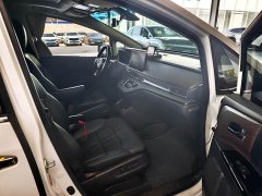Honda Odyssey 2.0L e:HEV Sharp Radiance Edition - ფოტო 3