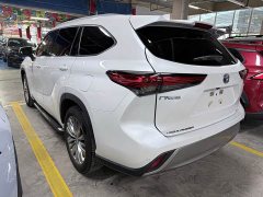 Toyota Highlander 2.5L Intelligent Hybrid AWD Premium 7-Seater - ფოტო 17