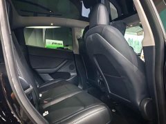 Tesla Model Y Rear-Wheel Drive - ფოტო 7