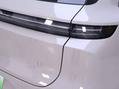 Li Auto L6 Max - ფოტო 9