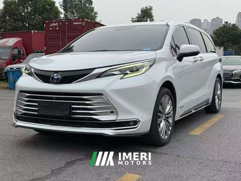 2022 Toyota Sienna 2.5L Hybrid Luxury