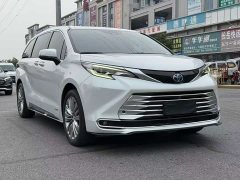Toyota Sienna 2021 2.5L Hybrid Luxury - ფოტო 3