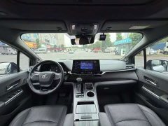 Toyota Sienna 2021 2.5L Hybrid Luxury - ფოტო 5